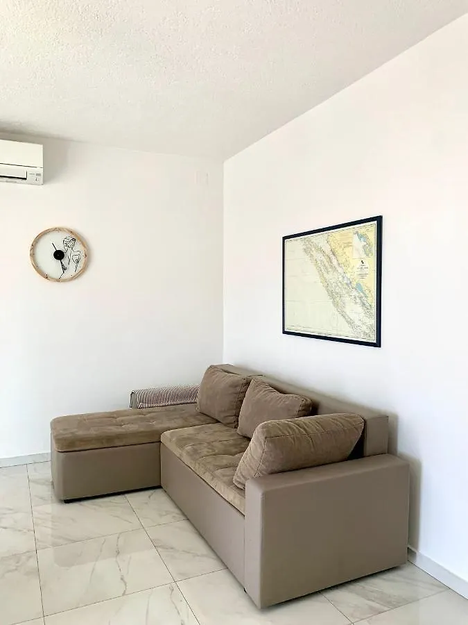 Apartment Apartman Mirta Bibinje Kroatien