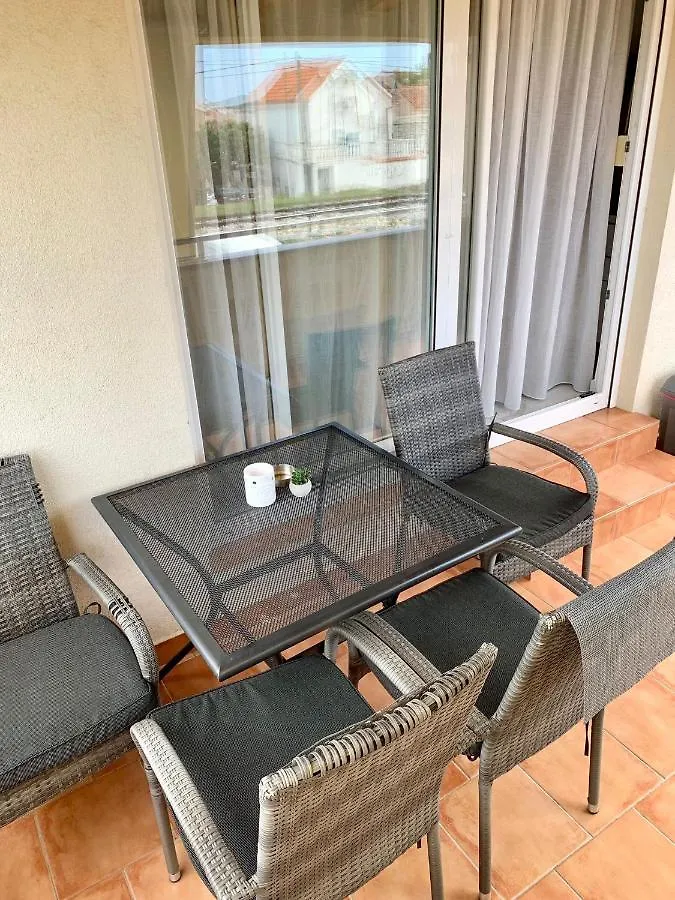 Apartment Apartman Mirta Bibinje