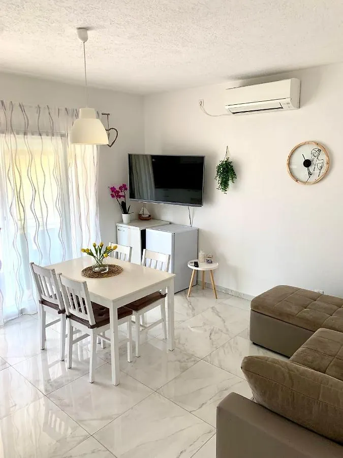 Apartman Mirta Bibinje 0*,
