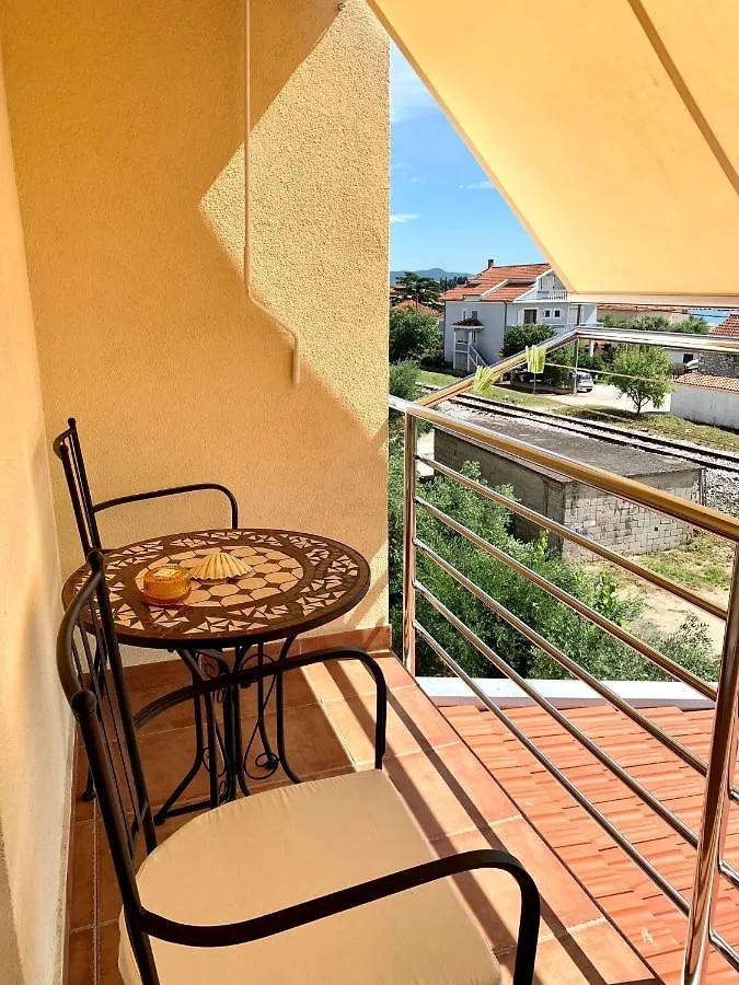 Apartman Mirta Bibinje Apartment