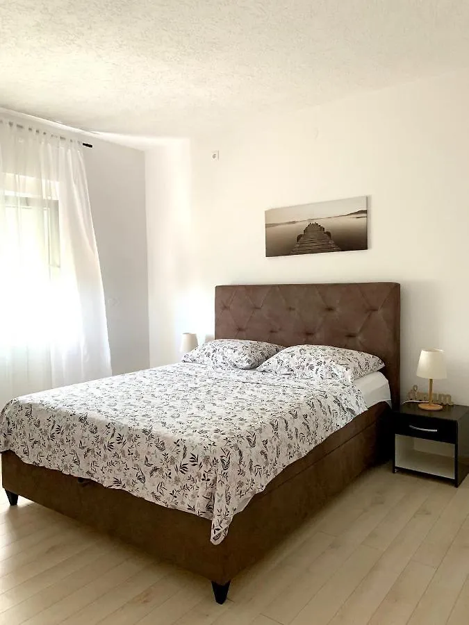 Apartman Mirta Bibinje 0*,